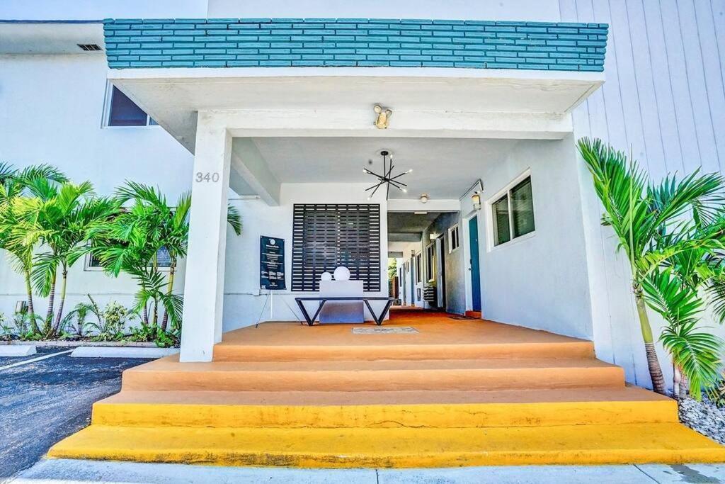 Ferienwohnung Coastal Studio By Hollywood Beach Boardwalk Dania Beach Exterior foto